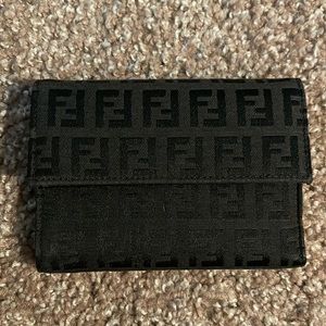 Authentic Fendi bifold wallet in excellent condition and it comes with a box